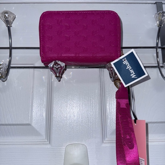 NWT Juicy Couture “Team Juicy Forever” Medium Zip Around in Raspberry Tart - Picture 4 of 6